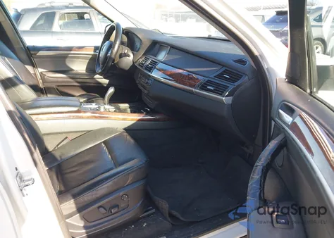 2008 BMW X5 3.0Si z USA, uszkodzony, nr VIN 5UXFE43558L002250